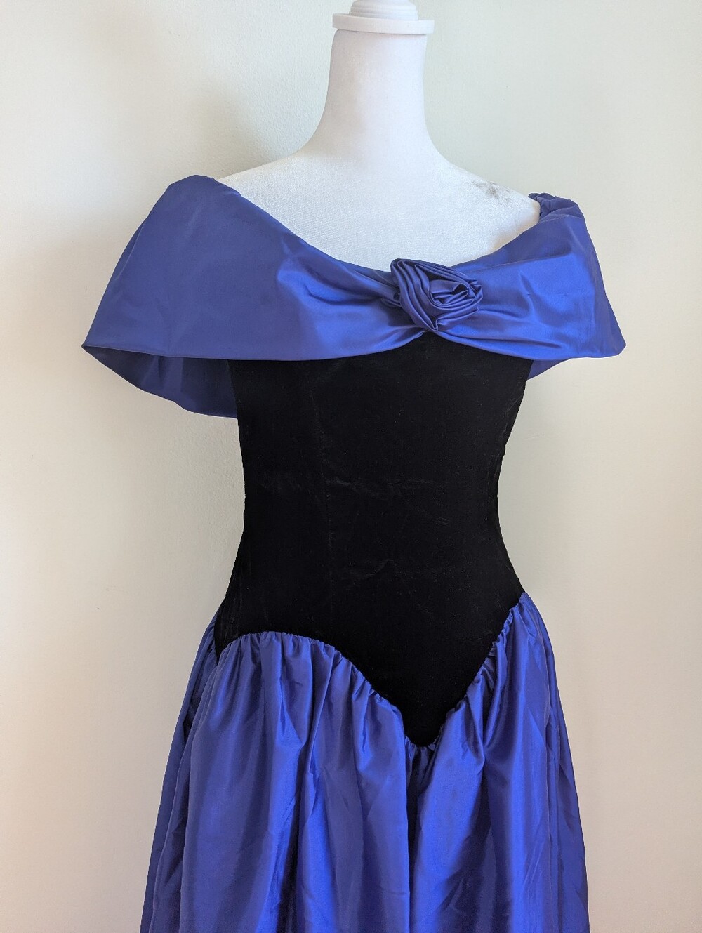 80s Velvet Taffeta Midi Dress In Black & Purple With Drop Waist & Rosette Detail